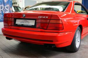 Immagine 17/50 di BMW 850i (1990)