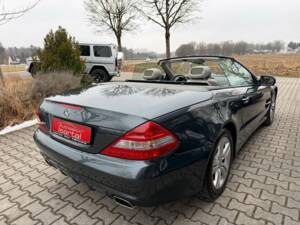 Bild 16/30 von Mercedes-Benz SL 350 (2008)
