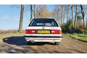 Afbeelding 12/36 van BMW 325ix Touring (1991)