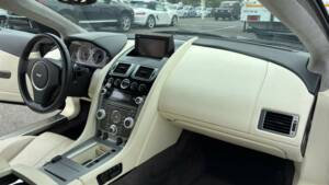 Imagen 25/60 de Aston Martin DB 9 (2011)