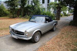 Image 8/37 of Mercedes-Benz 280 SL (1969)