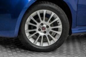 Bild 4/50 von FIAT Grande Punto 1.4 (2009)