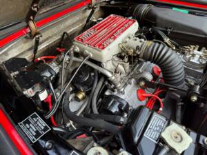 Image 42/50 of Ferrari Mondial 3.2 (1988)