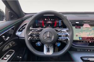 Image 6/11 of Mercedes-Benz E 53 AMG Hybrid 4MATIC (2025)