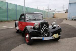 Immagine 9/45 di Citroën Traction Avant 11 BL (1952)