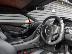 Bild 5/86 von Aston Martin Vanquish Zagato (2016)