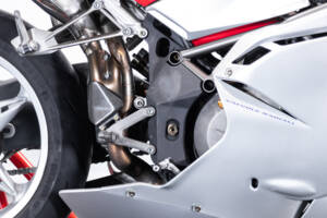 Image 13/50 de MV Agusta DUMMY (2000)