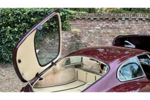 Image 24/50 of Jaguar Type E 3.8 (1964)