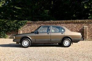 Immagine 43/50 di Alfa Romeo Alfetta 2.0 (1984)