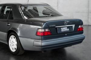 Bild 13/50 von Mercedes-Benz E 500 (1993)