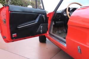 Image 75/87 of Alfa Romeo Spider Veloce (1984)