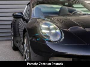 Obraz 3/32 pojazdu Porsche 911 Carrera 4S (1900)