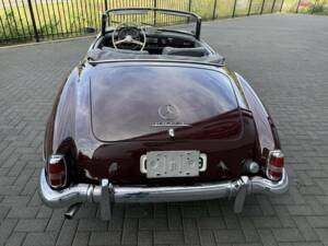 Image 8/50 de Mercedes-Benz 190 SL (1959)