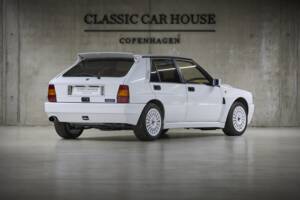 Image 42/93 of Lancia Delta HF Integrale Evoluzione I (1992)