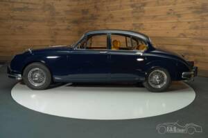 Image 15/19 of Jaguar Mk II 3.8 (1962)