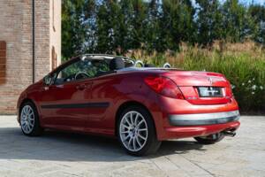Image 11/50 of Peugeot 207 CC 1.6 VTi (2008)