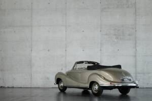 Immagine 15/50 di BMW 502 Baur (1955)