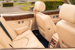 Immagine 34/38 di Rolls-Royce Corniche V (2001)