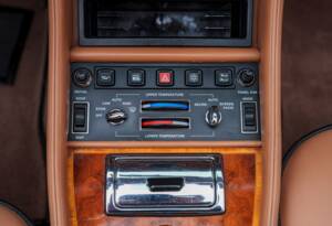 Image 22/29 of Rolls-Royce Corniche IV (1993)