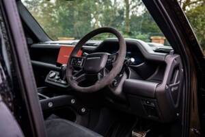 Image 36/50 de Land Rover Defender 110 V8 &quot;Bond Edition&quot; (2021)