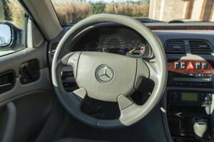 Bild 31/50 von Mercedes-Benz CLK 230 Kompressor (1999)