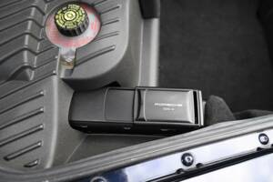 Bild 28/50 von Porsche 911 Carrera 4S (2004)