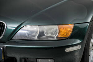 Image 22/50 of BMW Z3 1.9i (2000)