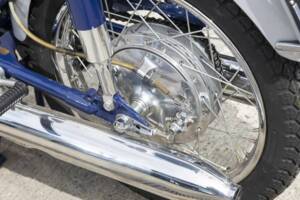 Image 37/39 of Honda CB 72 (1960)