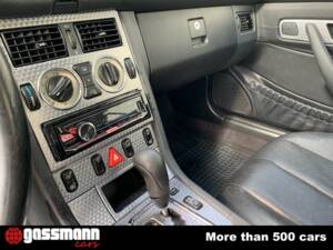 Immagine 14/15 di Mercedes-Benz SLK 230 Kompressor (2000)