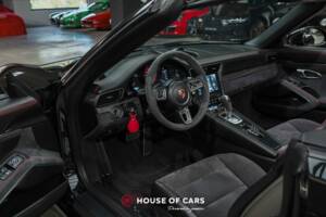 Bild 14/25 von Porsche 911 Carrera GTS (2017)