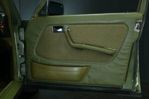 Bild 35/50 von Mercedes-Benz 300 D (1981)