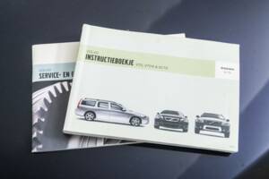 Bild 44/48 von Volvo V 70 2.4 (2006)