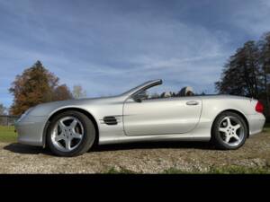 Image 2/89 of Mercedes-Benz SL 500 (2002)