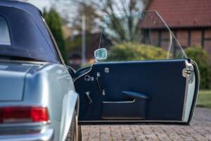 Bild 38/69 von Mercedes-Benz 230 SL (1967)