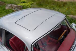 Immagine 17/42 di Porsche 356 C 1600 (1964)