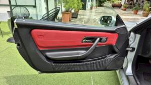 Afbeelding 20/63 van Mercedes-Benz SLK 32 AMG (2001)