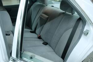 Bild 32/50 von Mercedes-Benz 500 SE (1990)