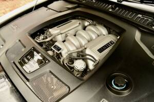 Image 39/50 of Bentley Azure (2009)
