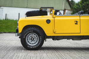 Image 61/98 of Land Rover 109 (1983)