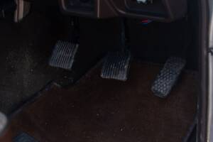 Image 23/46 of Toyota Land Cruiser FJ 62 (1988)