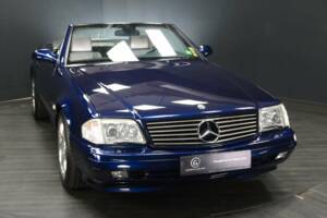 Image 15/49 of Mercedes-Benz SL 500 (2000)
