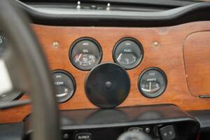 Image 24/50 of Triumph TR 6 PI (1972)