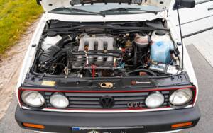 Image 44/48 de Volkswagen Golf Mk II GTi 16V 1.8 (1990)