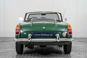 Image 12/50 of MG MGB (1964)