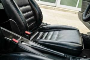 Image 8/8 of Porsche 911 Carrera 4 (1989)