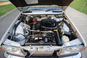 Bild 22/28 von Mercedes-Benz 230 CE (1984)