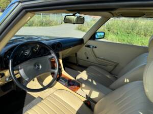 Bild 130/200 von Mercedes-Benz 380 SLC (1980)