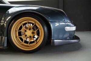 Image 15/50 of Porsche 911 Carrera RWB (1995)