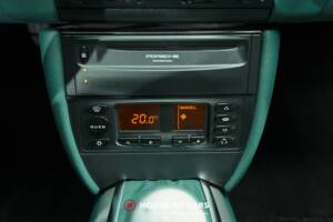 Bild 20/24 von Porsche 911 Carrera 4 (2000)