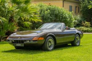 Afbeelding 9/53 van Ferrari 365 GTB/4 Spyder (1971)